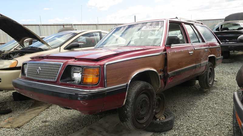 Junkyard Gem: 1986 Plymouth Reliant LE Woodie Station Wagon